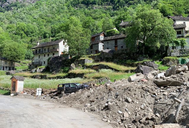 Lavori in corso in Val Lavizzara