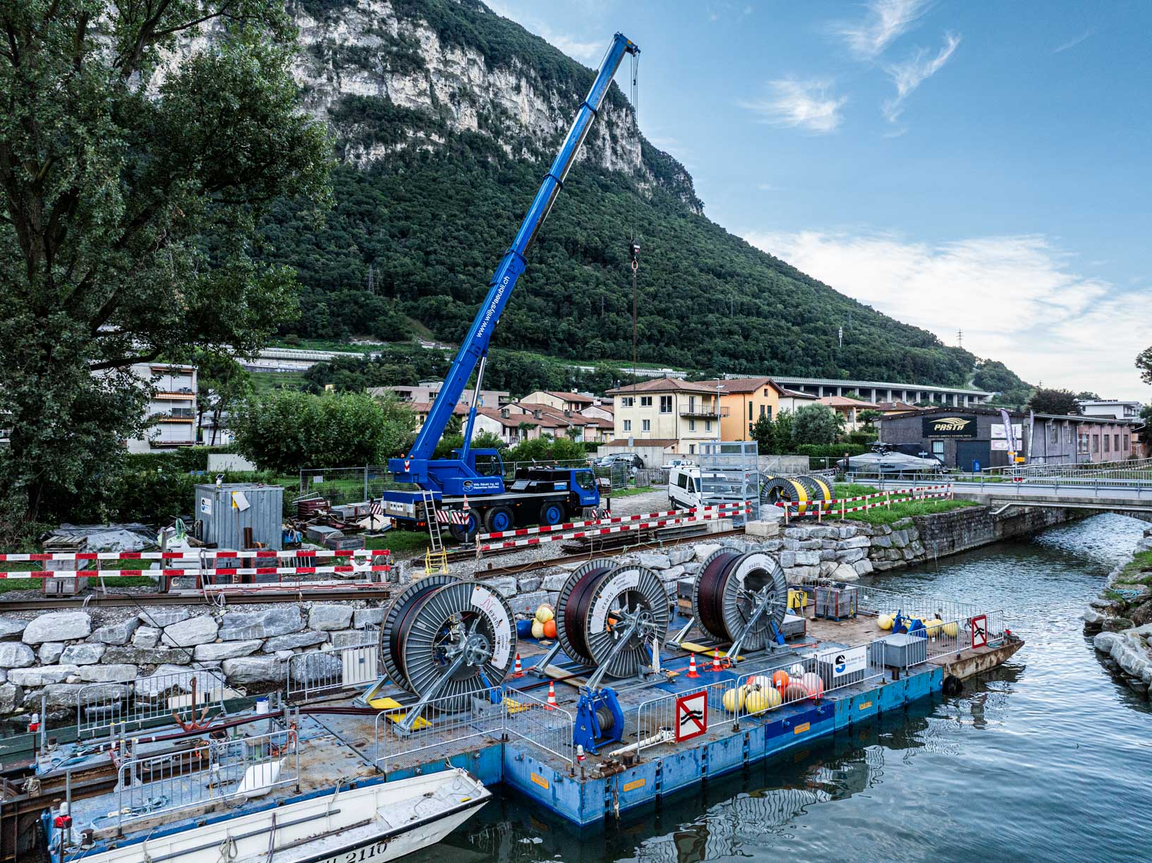 AIL_Posa_Cavi_a_lago_©DigitalFlow-DJI_20240910082244_0010_D.jpg